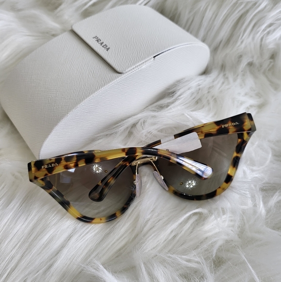 Prada Catwalk Havana Butterfly For Womens Sunglasses w Case - Picture 2 of 4